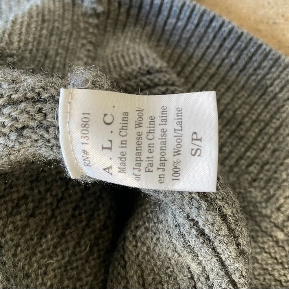 ALC gray fisherman style Ribbed sweater - Picture 2 of 3